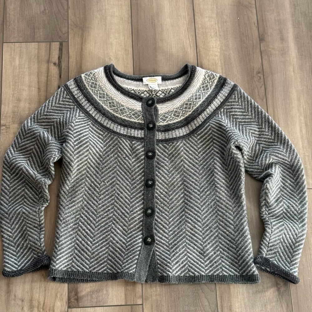 Gray Chevron Patterned Women's Sweater - image 1